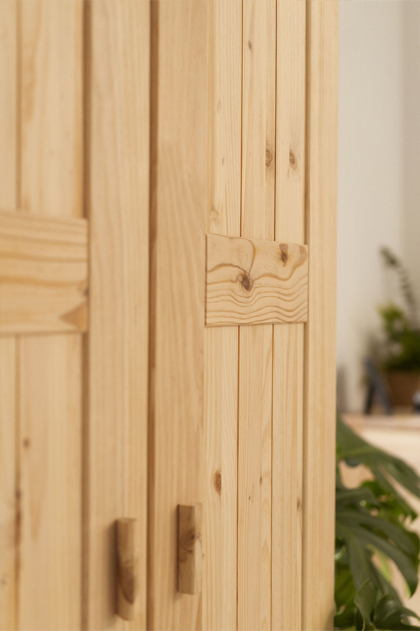 Imagen de ambiente 4 para:Armario vestidor con colgador